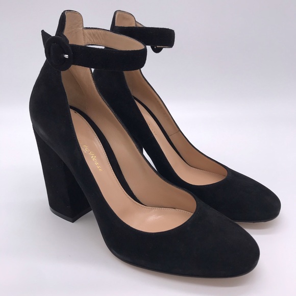 gianvito rossi black suede pumps